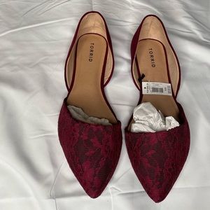 NWT Torrid Pointy Toe S’Orsay Lace Ballet Flats Size 9.5W